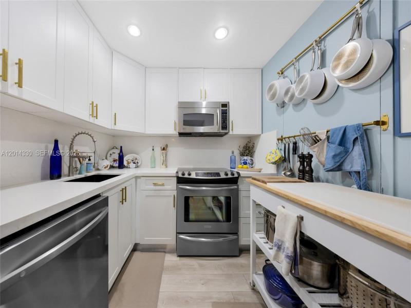 Property photo # 2