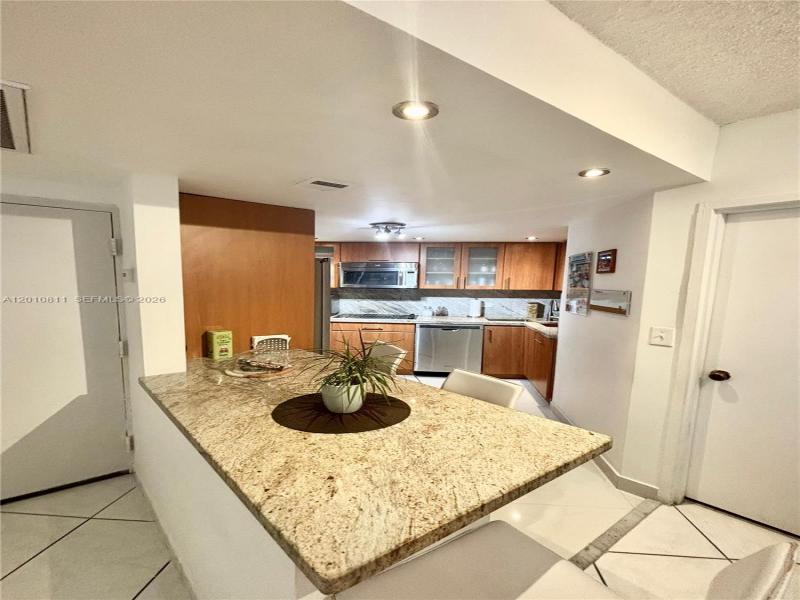 Property photo # 6