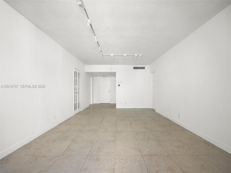 Comprar apartamento en King Cole 1005 + Dock
