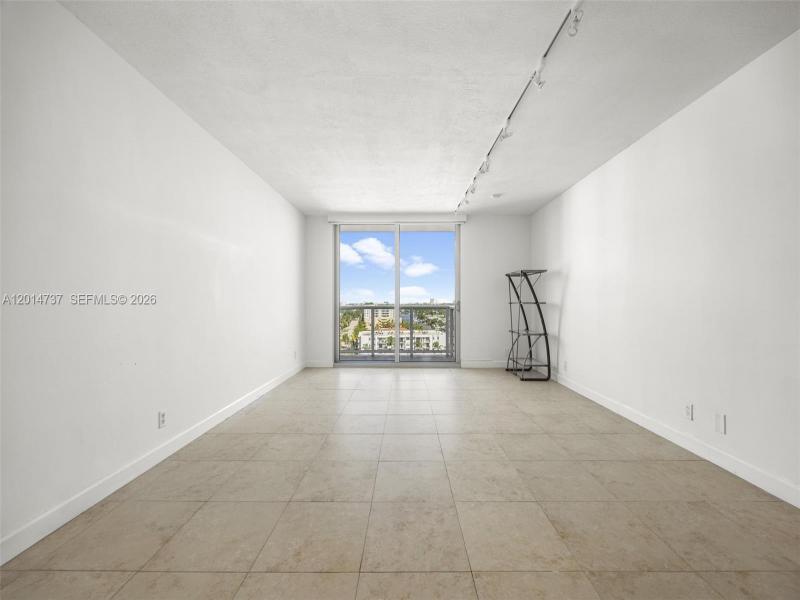 Comprar apartamento en King Cole 1005 + Dock