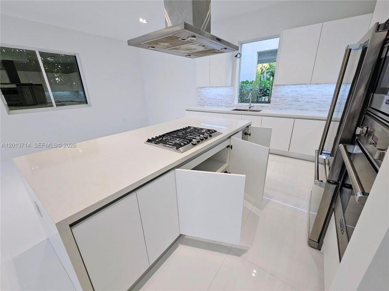 Property photo # 6