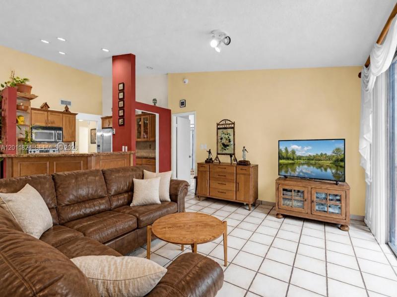 Property photo # 4
