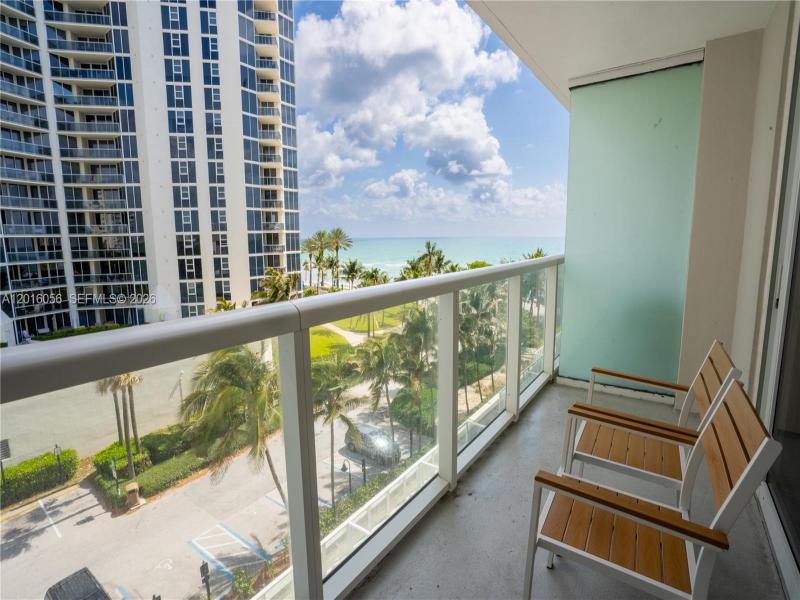 Aventura Beach Club Apt #425