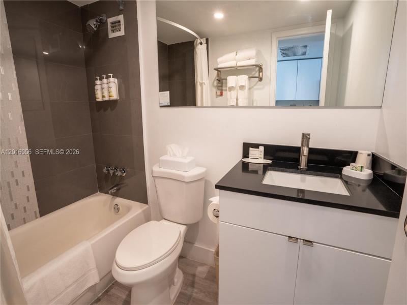 Condo for sale at Aventura Beach Club 425