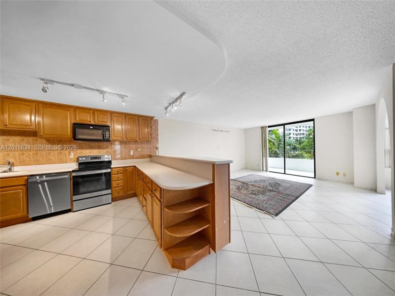 Condo for sale at Olympus Towers 212