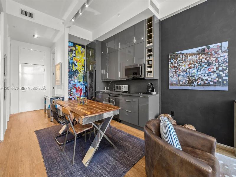 Comprar apartamento en The Meridian Lofts 404