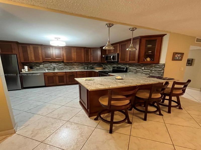 Condo for sale at Cambridge Towers 605
