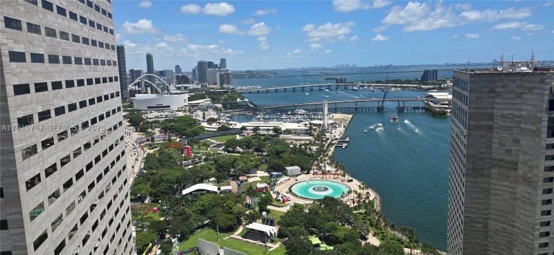 Comprar apartamento en One Miami East Tower 4016