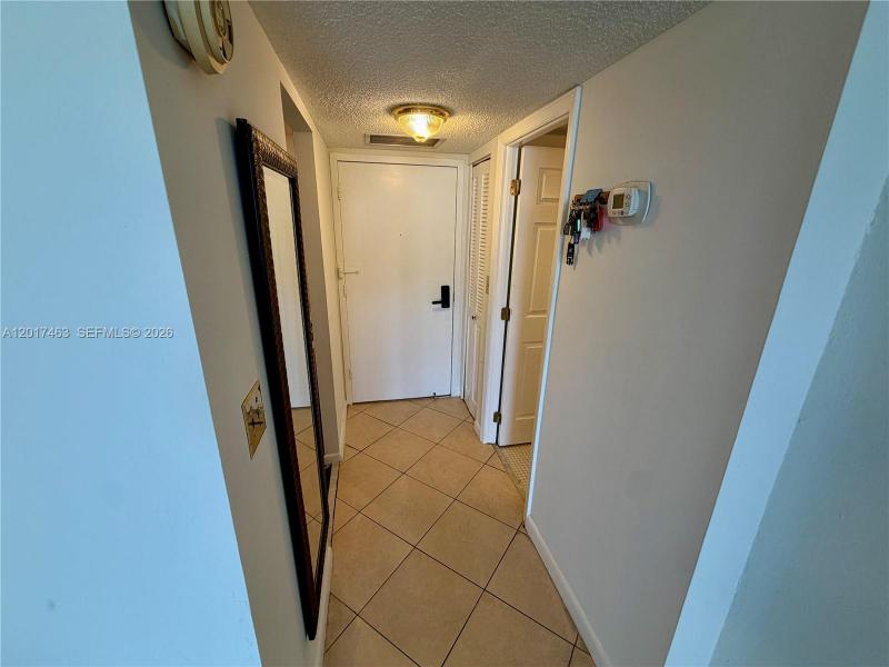 Condo for sale at Hallmark of Hollywood 1208