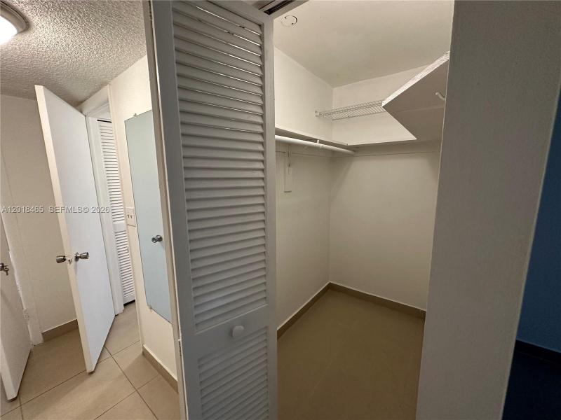 Comprar apartamento en Fountain Tower 305