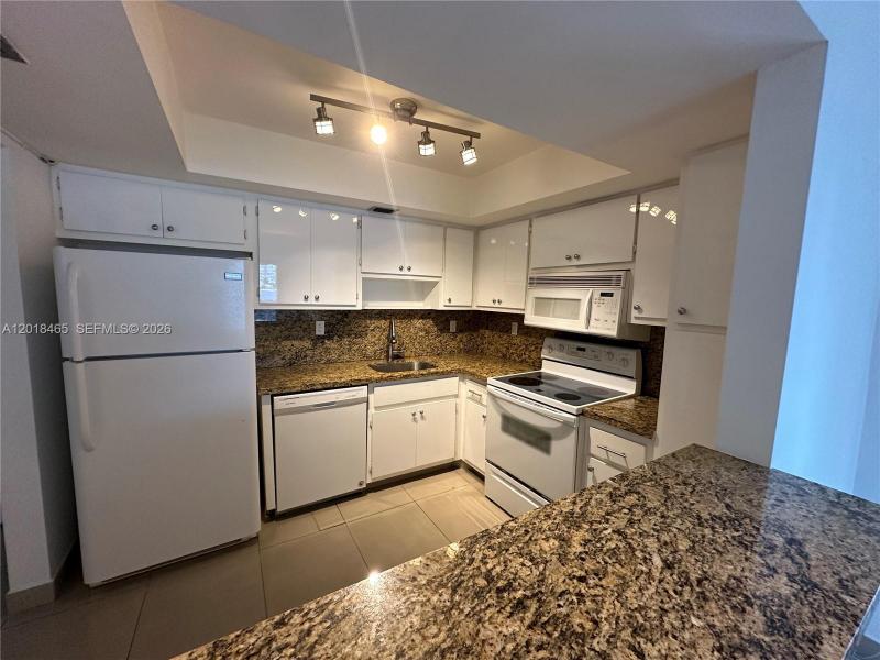Fountain Tower Apt #305