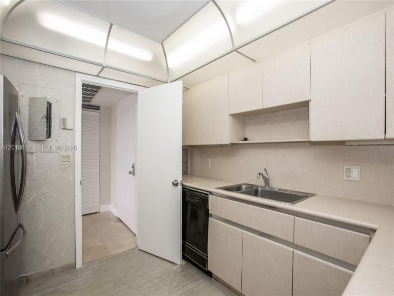 Comprar apartamento en The Cricket Club 1502