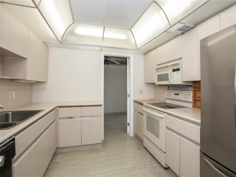 Comprar apartamento en The Cricket Club 1502