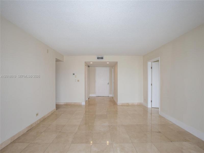 Comprar apartamento en The Cricket Club 1502