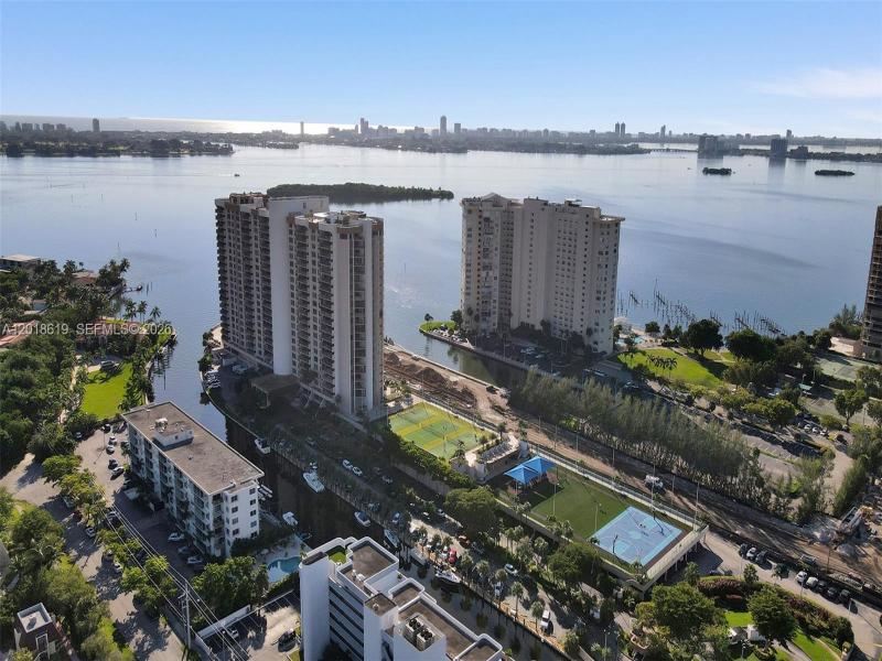Comprar apartamento en The Cricket Club 1502