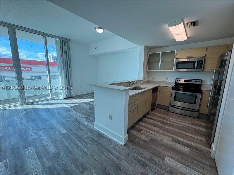 City 24 Apt #514
