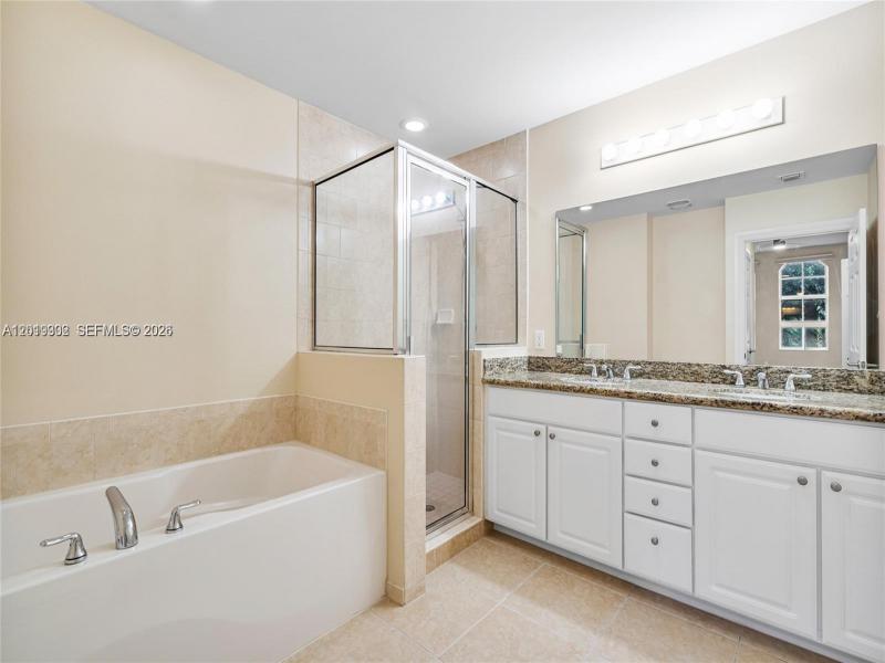 Comprar apartamento en Alaqua 219