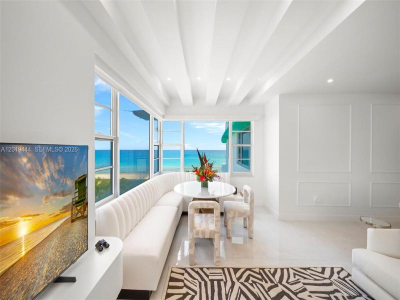 Condo for sale at Imperial House 8F