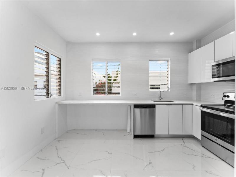 Property photo # 2