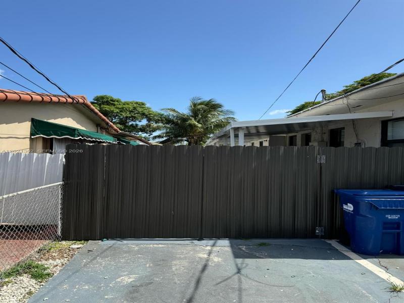 Property photo # 0