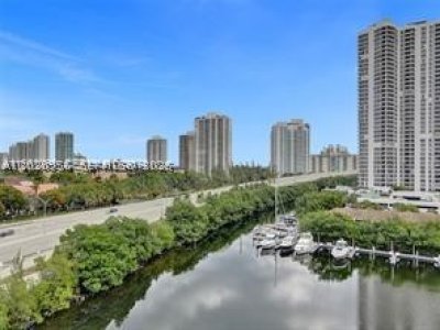 Mystic Pointe 600 Apt #1410