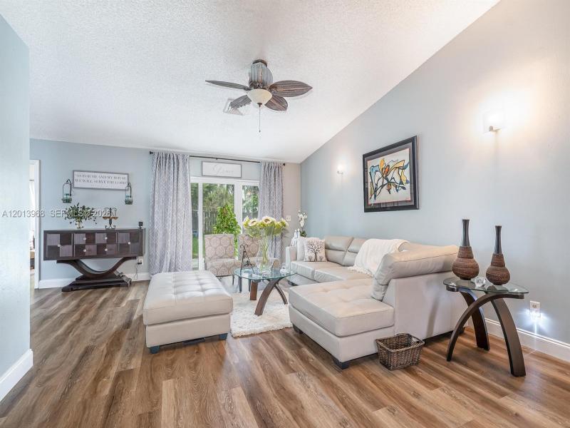 Property photo # 8
