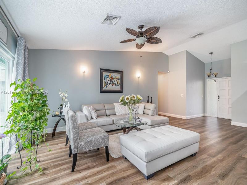 Property photo # 2