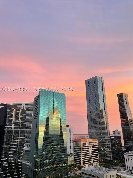 Condo for sale at Vue at Brickell 2214