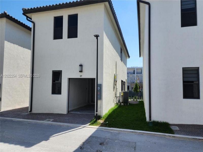 Property photo # 4