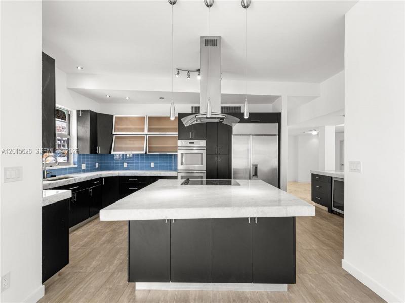 Condo for sale at Imperial House PH A & CD