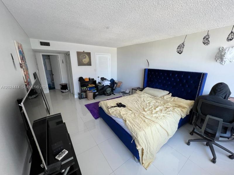 Comprar apartamento no Del Prado South Tower 1404