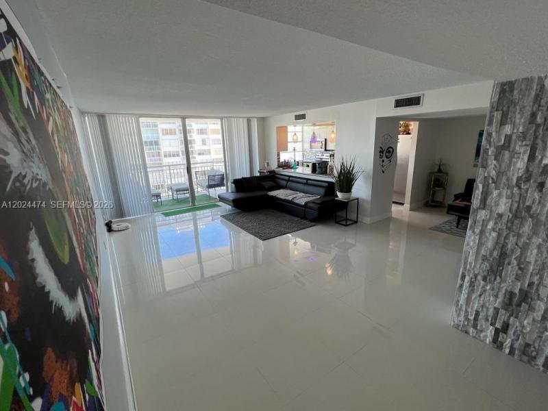 Comprar apartamento no Del Prado South Tower 1404