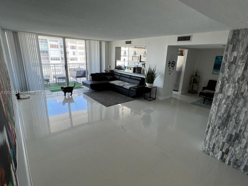 Comprar apartamento no Del Prado South Tower 1404