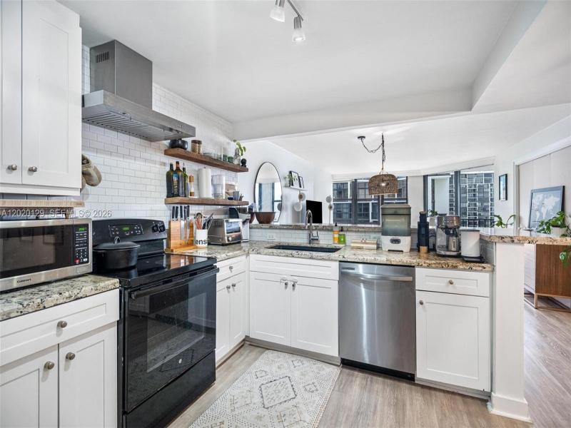 Property photo # 6
