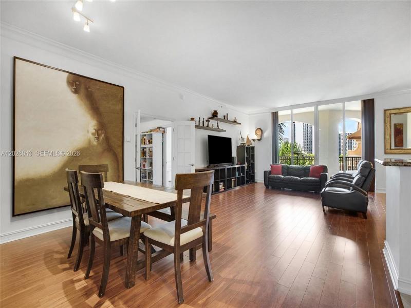 Comprar apartamento en Alaqua 610