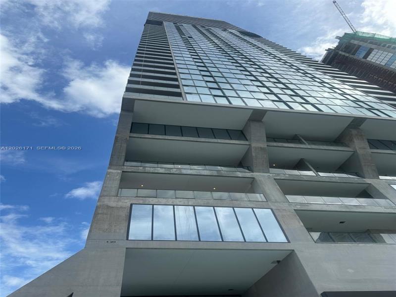 Comprar apartamento no E11EVEN Hotel & Residences 3712