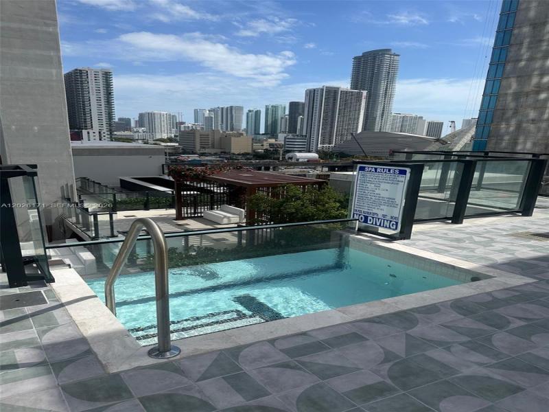 Comprar apartamento no E11EVEN Hotel & Residences 3712