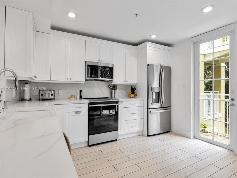 Property photo # 4