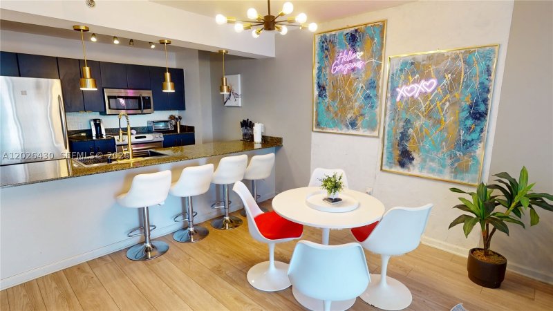 Condo for sale at The Club At Brickell Bay 2222