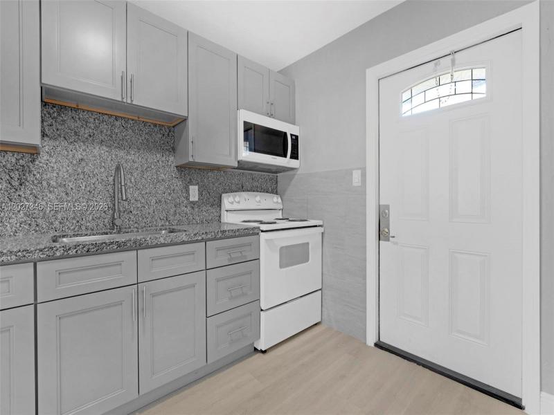 Property photo # 2