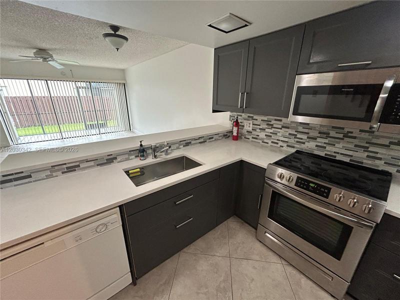 Property photo # 4