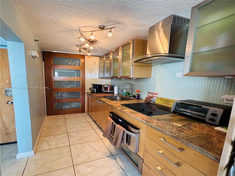 Property photo # 9
