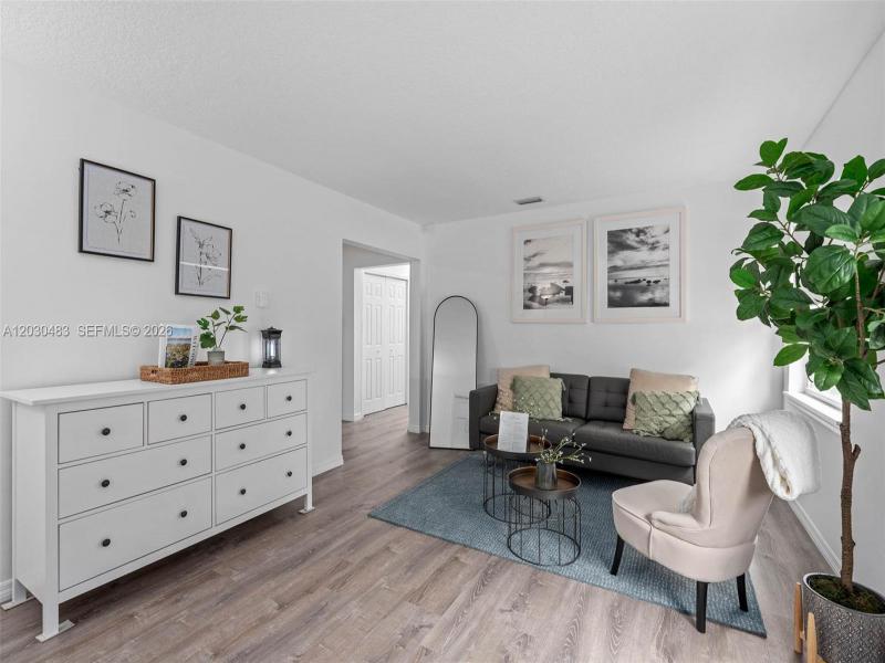 Property photo # 8