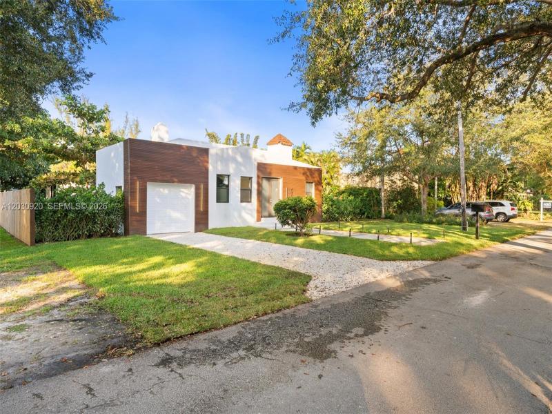Property photo # 4