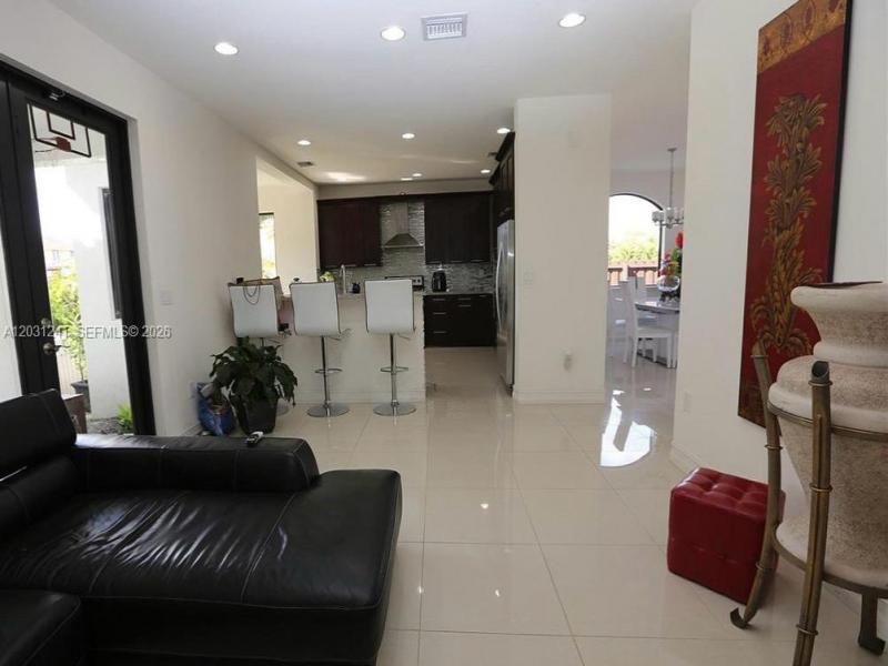 Property photo # 6