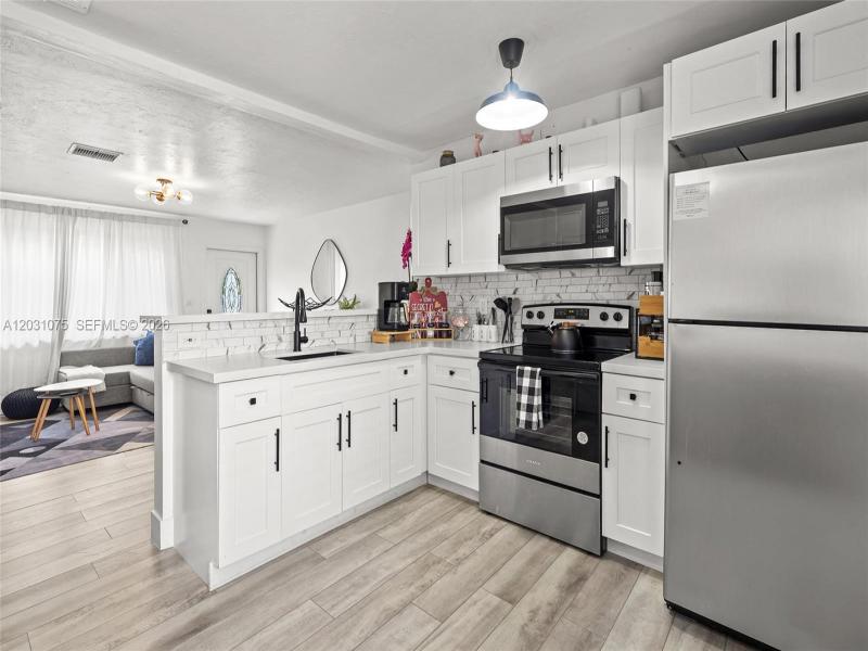 Property photo # 7