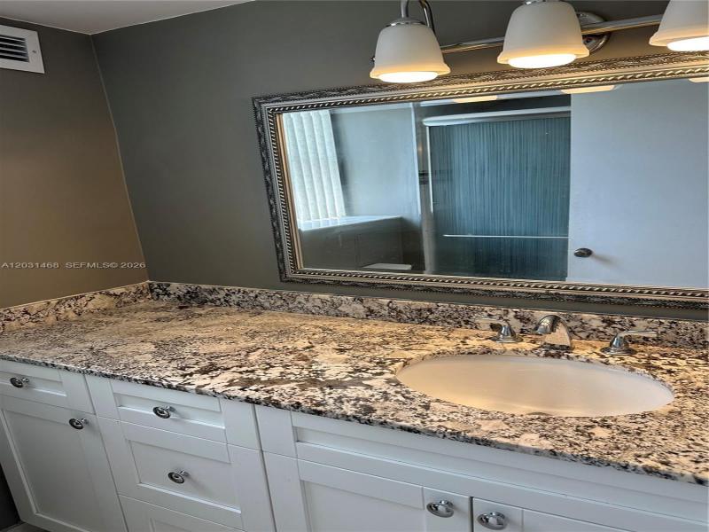 Comprar apartamento en Maison Grande 728