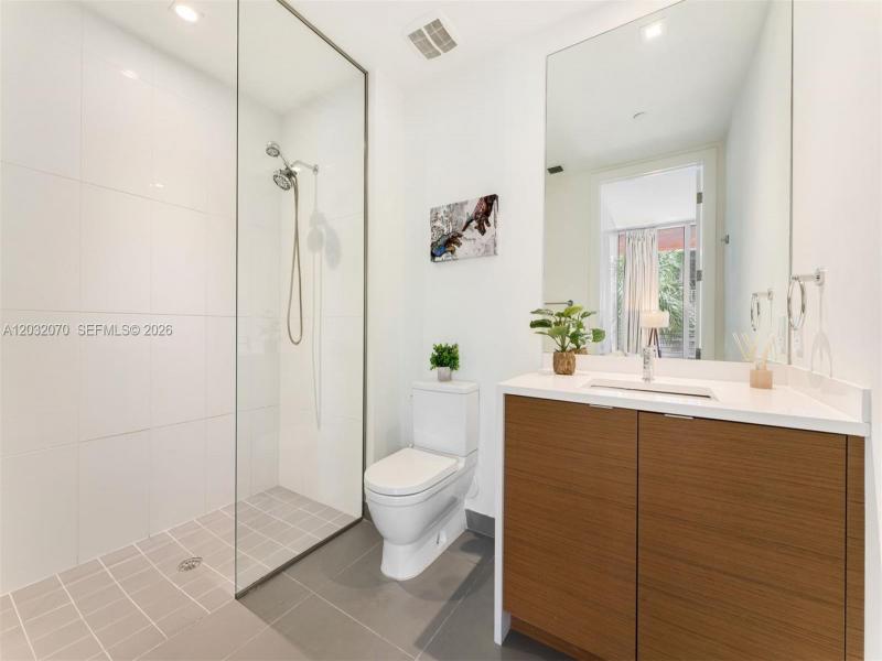 Comprar apartamento en 250 Wynwood 2B