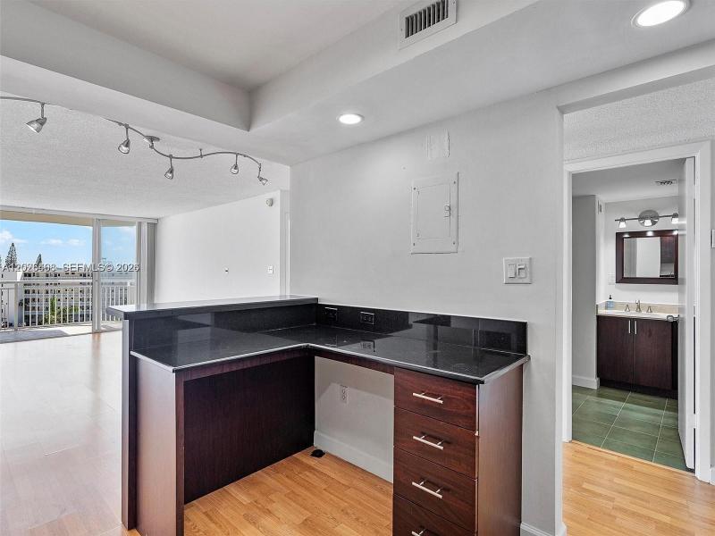 Comprar apartamento en Del Prado South Tower 603