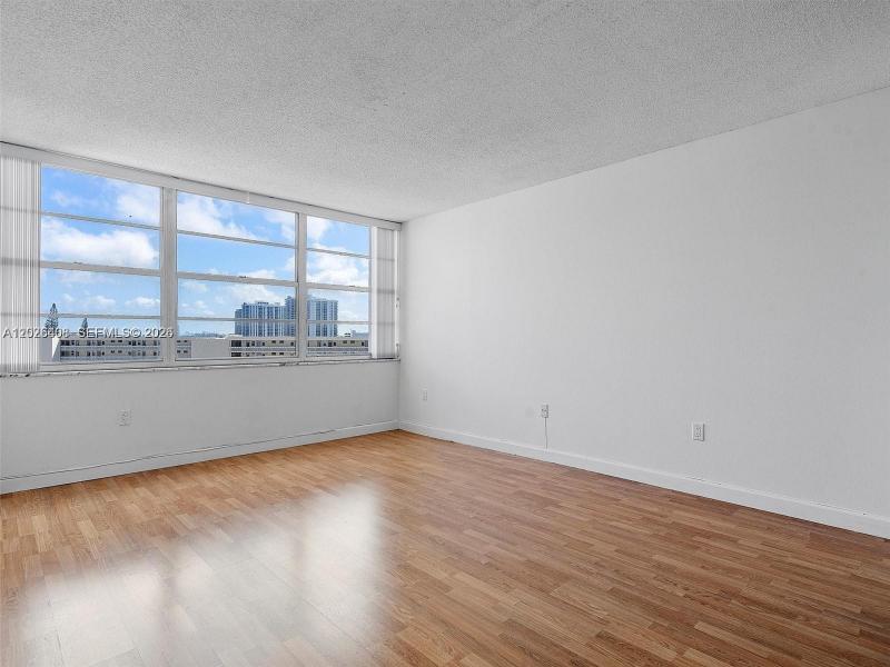 Comprar apartamento en Del Prado South Tower 603